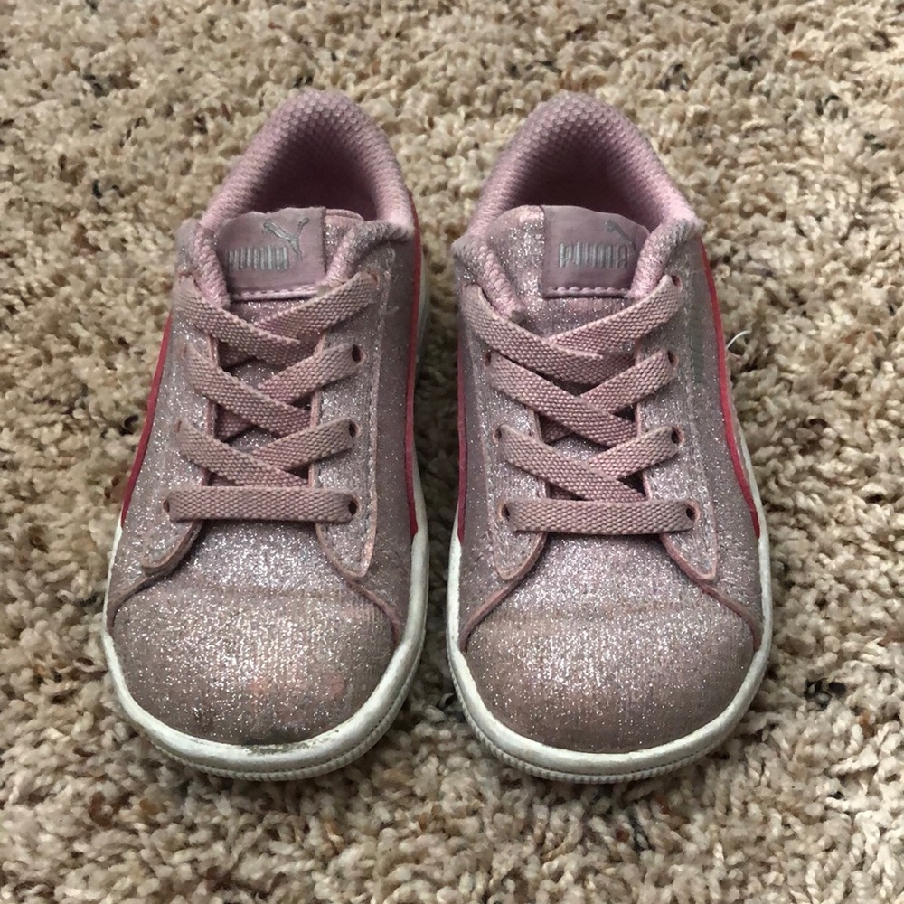 Pink pumas for girls